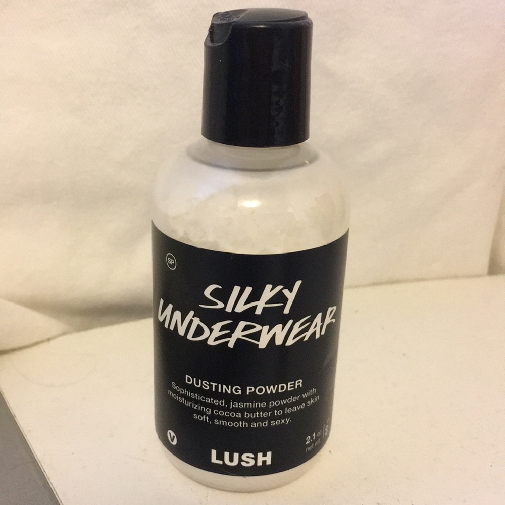 Lush Silky Underwear Powder